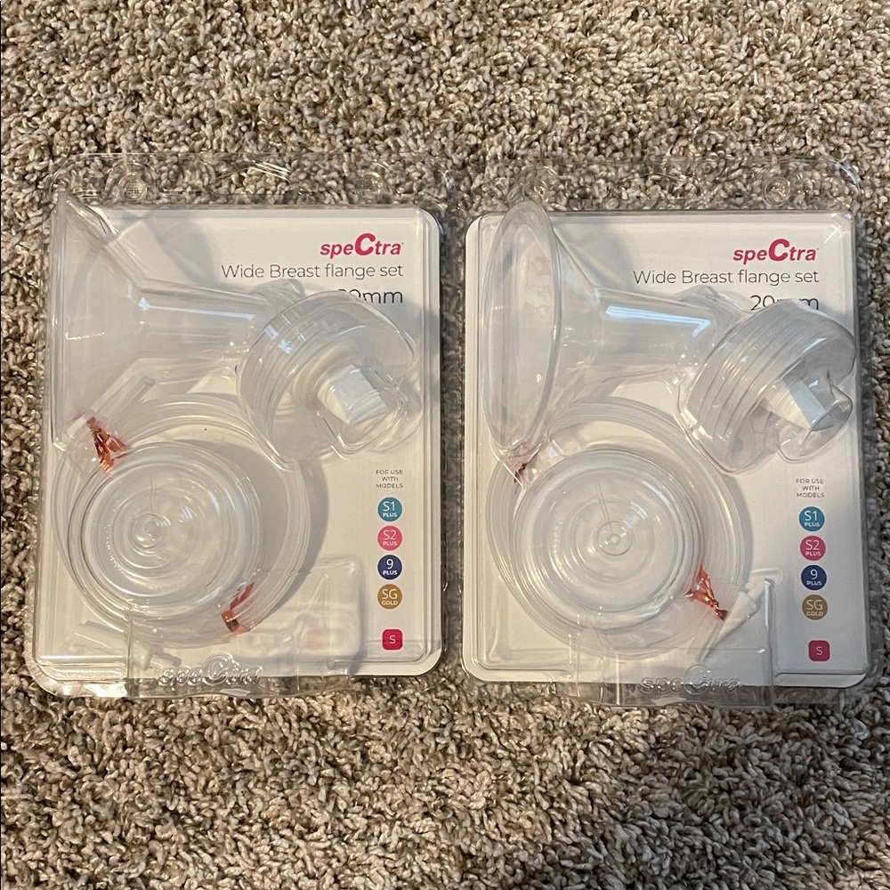 Spectra Wide Breast Flange Set with Bottles - Clear & White - Picture 3 of 7